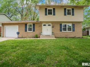 2605 Arlington Dr, Springfield, IL 62704