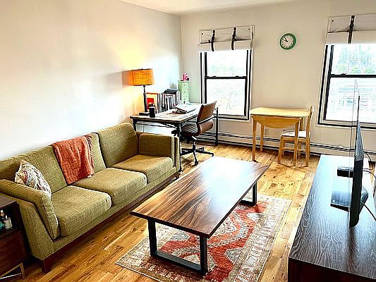 1st image of 275 23rd St APT 3R