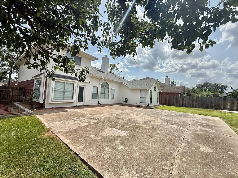 14802 Bellflora Ct — Photo 32
