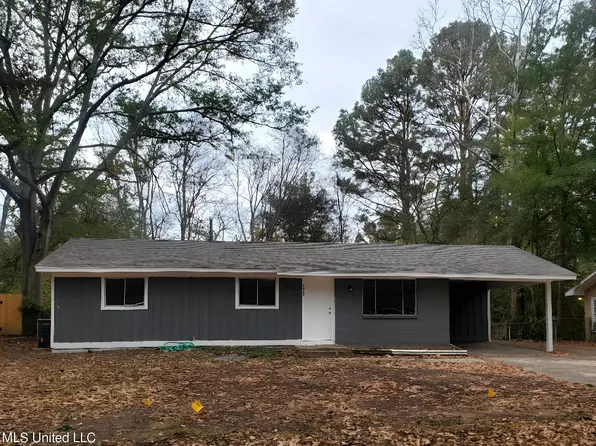 1027 Deryll St, Jackson, MS 39212