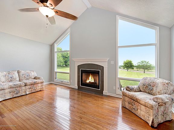 3rd image of 3591 E Daryls Way