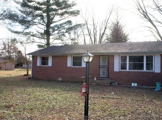 153 E Larry Ln, Scottsburg, IN