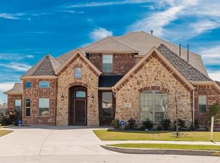 610 Saddlebrook Dr, Desoto, TX 75115