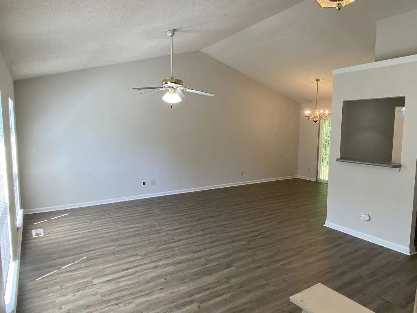 Spacious 4 Bed, 3 Bath home in Derita Area — Photo 3