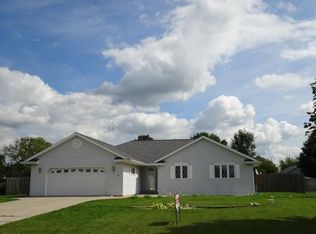 2577 Ontario Rd, Green Bay, WI 54311