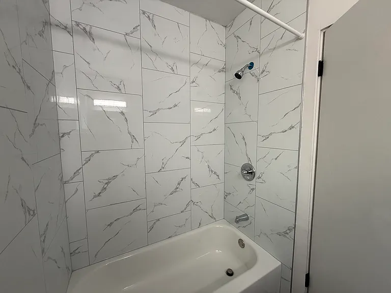 330 W Medlock Dr #107 — Photo 11
