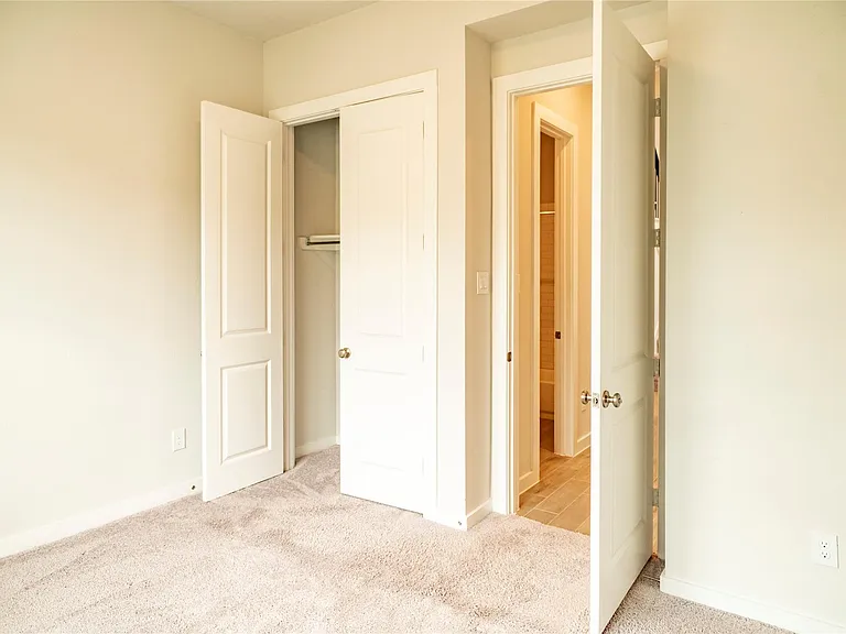 6526 Bramble Cove Ln — Photo 27
