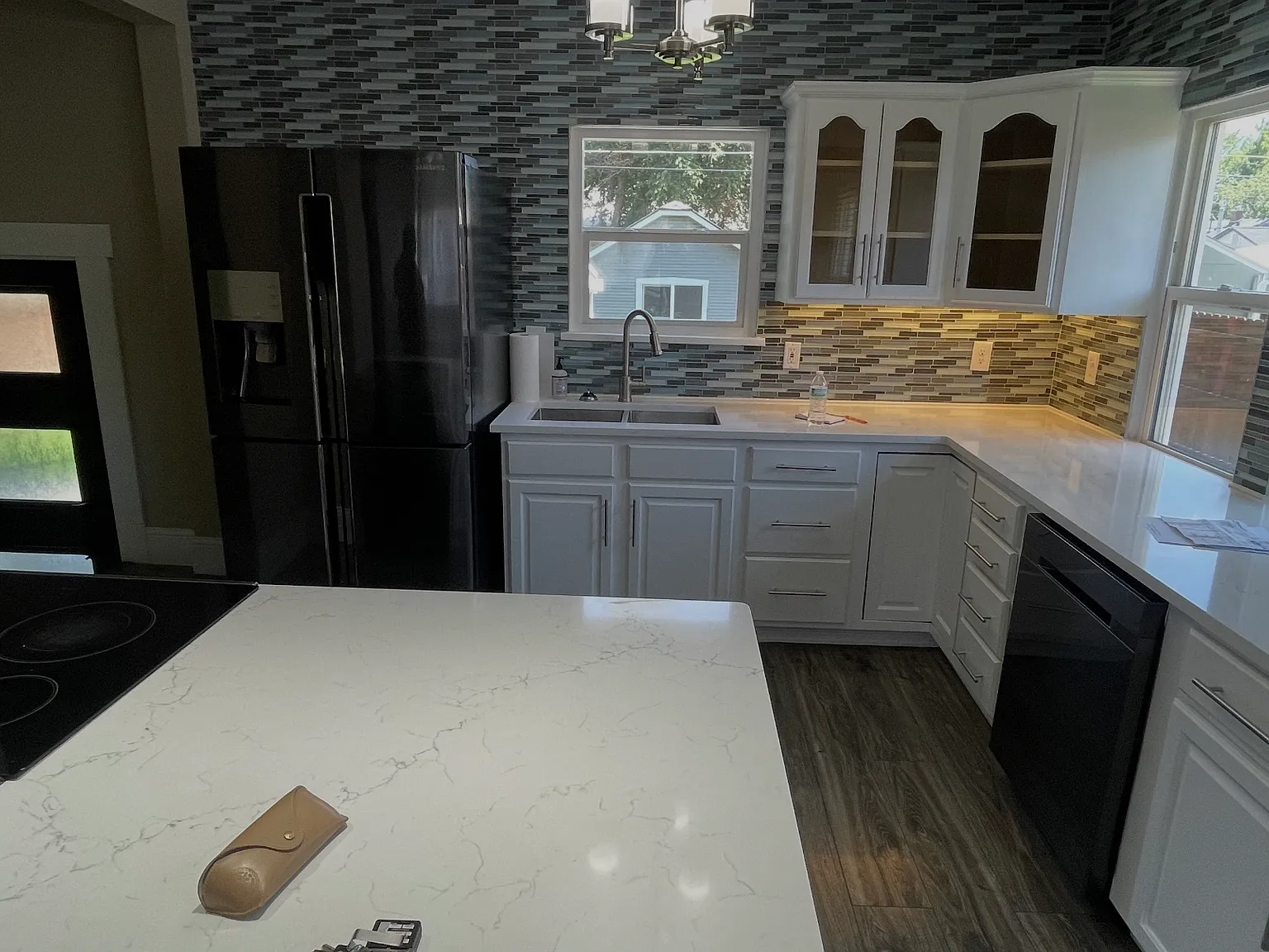 3 bed, 1200 sqft, $2,950 — Photo 4
