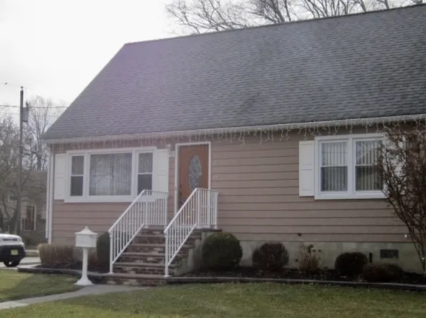 130 Central Ave, Pompton Lakes Boro, NJ 07442