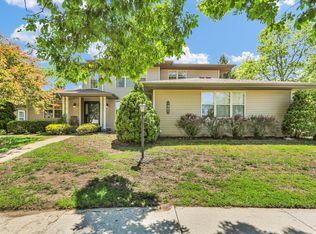 1801 Trails Dr, Urbana, IL 61802