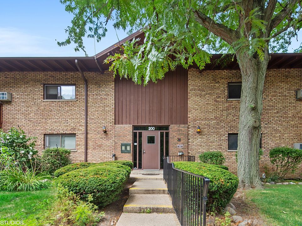 1st image of 200 Willow Ln APT C106