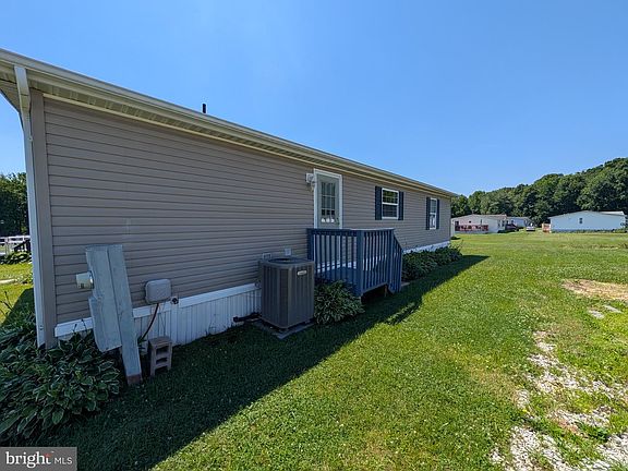 4th image of 216 Garner Dr