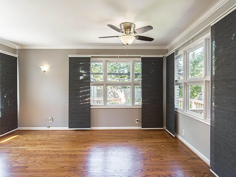 Sherwood Ct — Photo 9