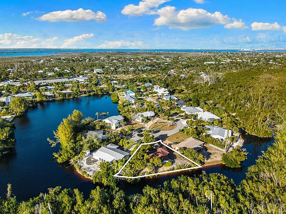 2nd image of 1812 Ibis Ln