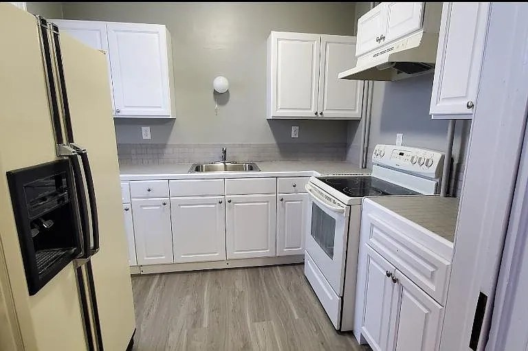 127 E Penn Ave #1 — Photo 5