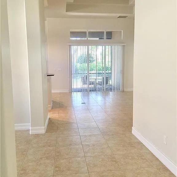 6473 Caldecott Dr — Photo 2
