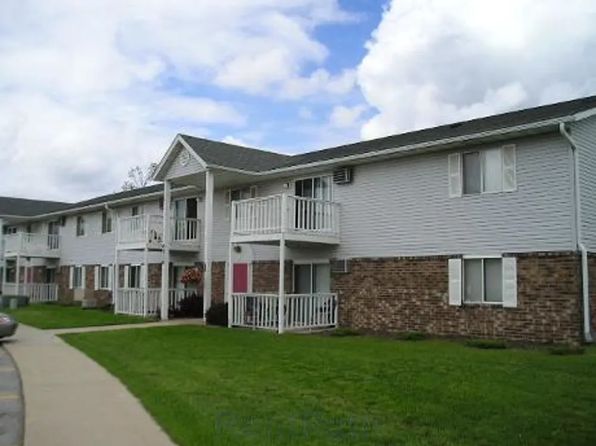 Parkwater Apartments, 6594 S 35th St #4, Franklin, WI