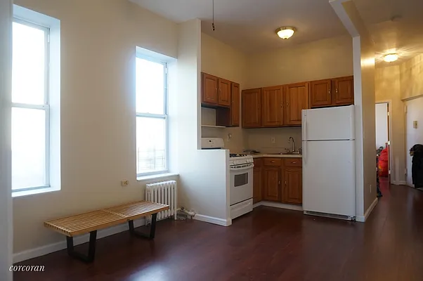 Rented by Corcoran | media 21