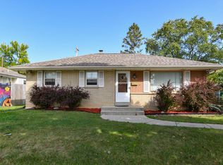 8638 W Lynx Ave, Milwaukee, WI 53225