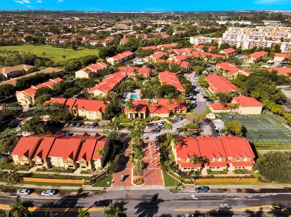 18352 NW 68th Ave APT D, Hialeah, FL 33015