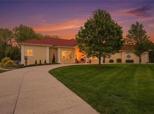 1107 SE Willow Pl, Blue Springs, MO 64014