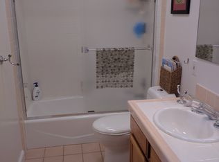 6226 Valley View Rd #2, Oakland, CA 94611