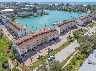 12320 Capri Cir N #404, Saint Petersburg, FL 33706