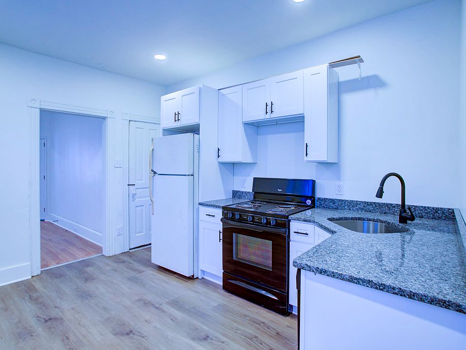 1st image of 649 Saint Joseph St #1