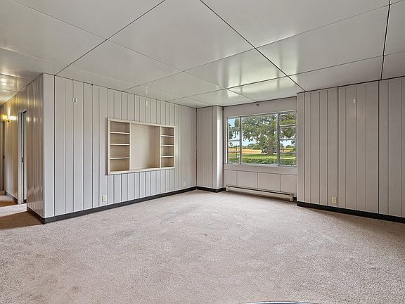 3rd image of 230 N Cedar St