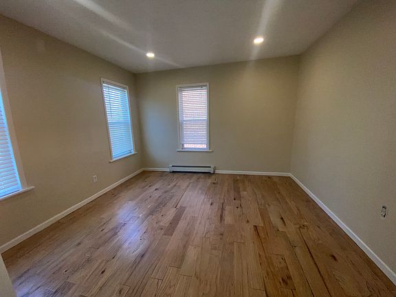 2nd image of 304 Sharon Ave Floor 1