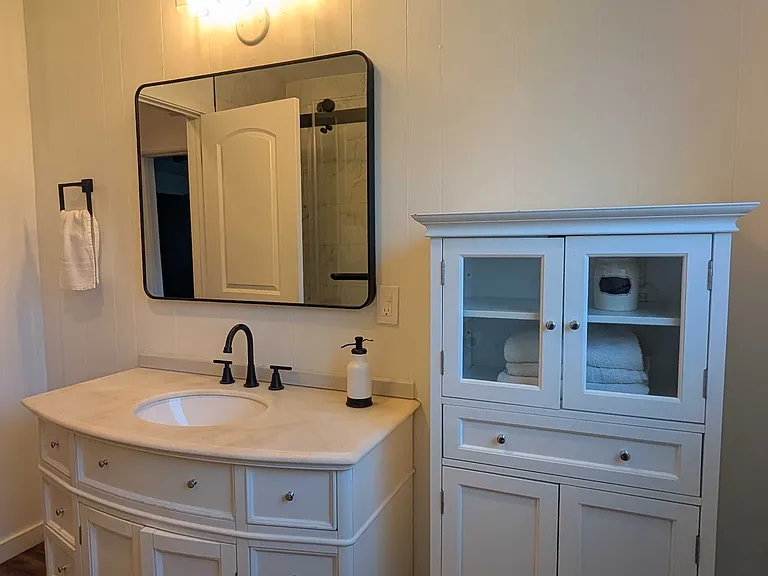 405 N Cloverdale Blvd — Photo 21