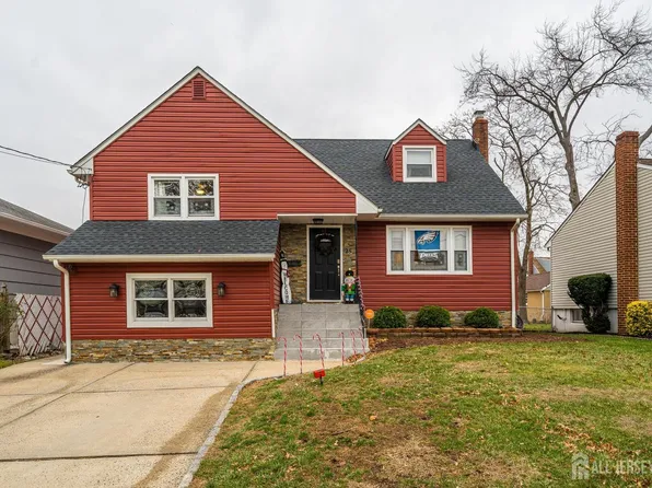 25 Taylor Ave, Carteret, NJ 07008