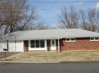 701 Weyland Rd, Boonville, MO 65233
