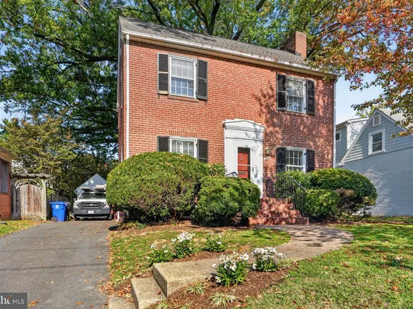 4829 16th St N, Arlington, VA 22205
