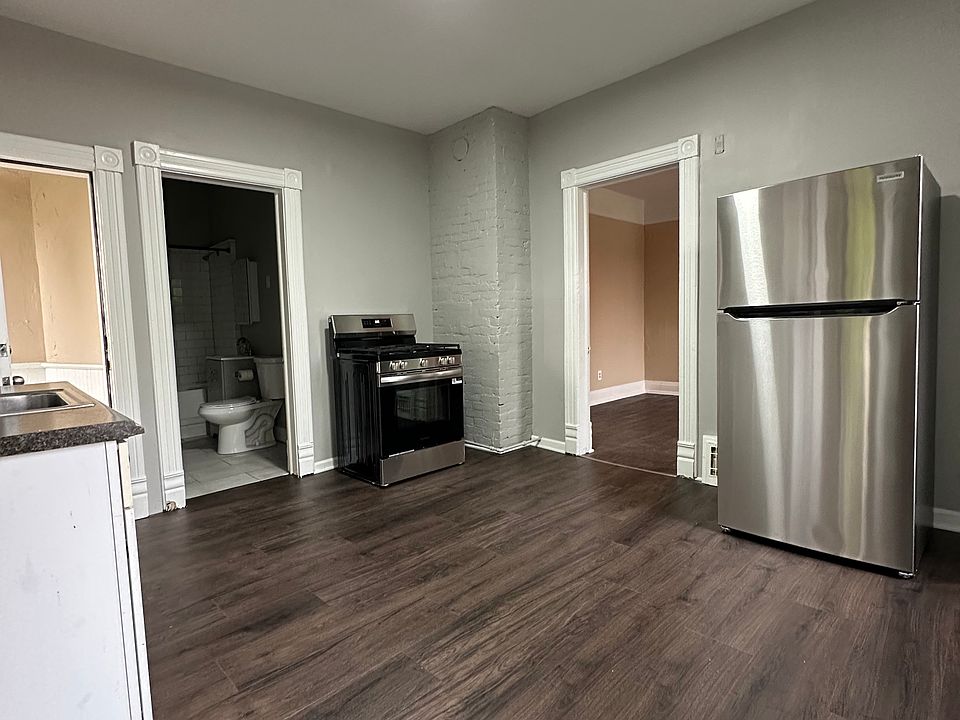 1st image of 574 West Ave #Upr1