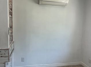 21811 Gresham St #1, Canoga Park, CA 91304