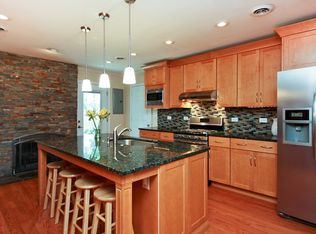 862 N Golf Cul De Sac St, Des Plaines, IL