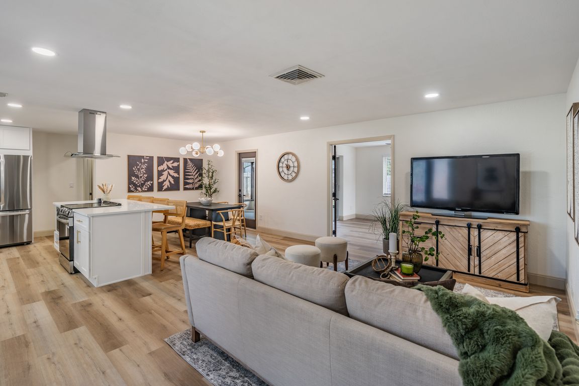 next background image