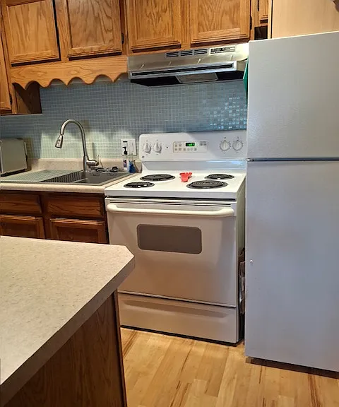 1200 Plumas St — Photo 1