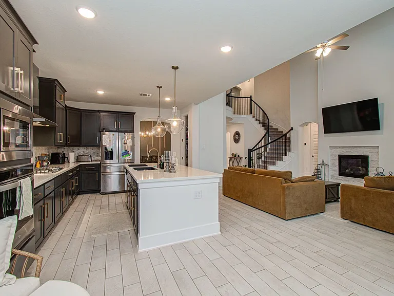 4211 Limestone Ter — Photo 5