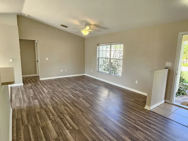 2856 Billberry St — Photo 3