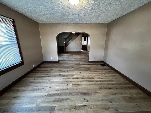 4th image of 2426 Columbia Ave #2426