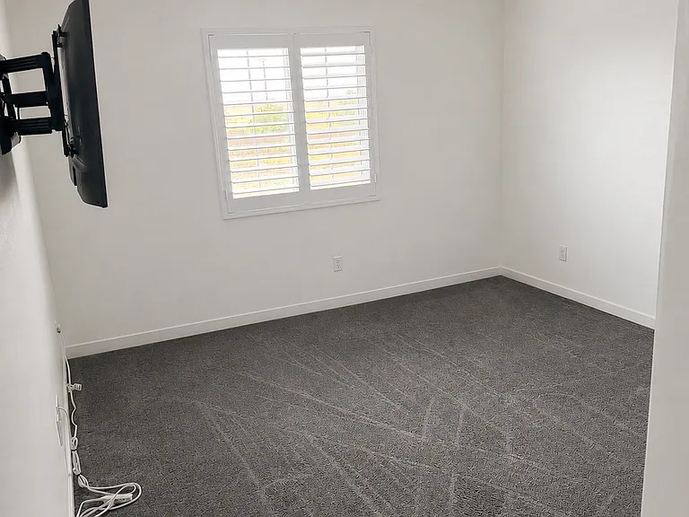 4255 W Ivesbrook St — Photo 7