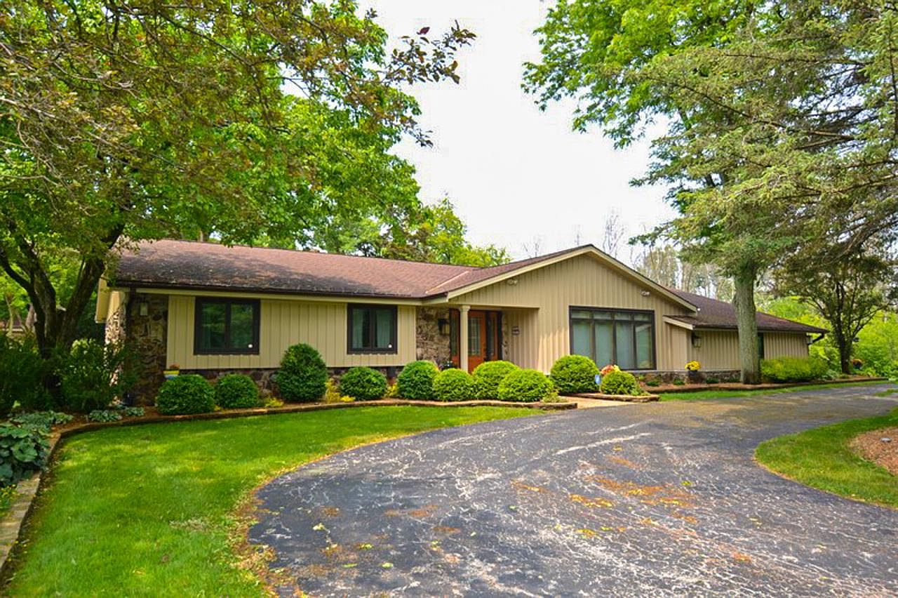 7325 North Pheasant LANE, River Hills, WI 53217 MLS 1838377 Zillow