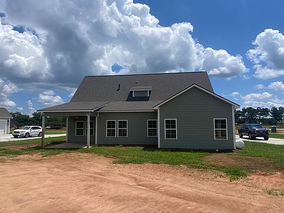 2nd image of 133 Blue Oak Way