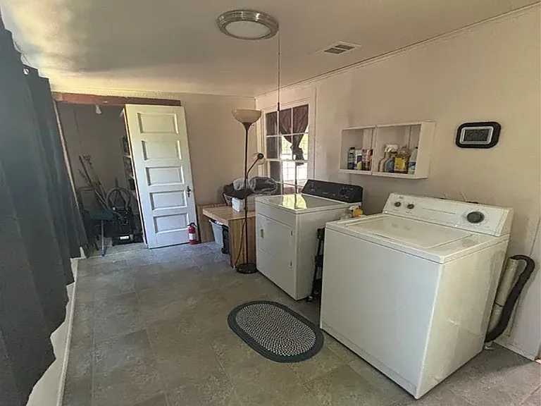 3624 Frazier Ave — Photo 4