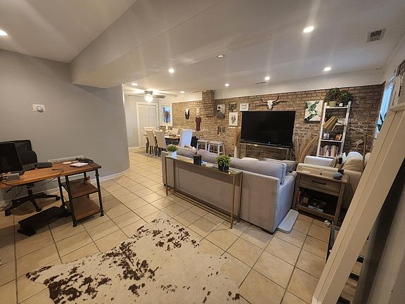 4th image of 1456 N Orleans St #B