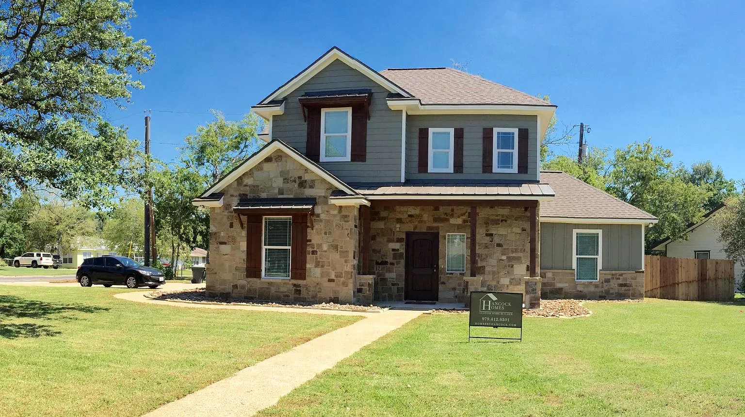 4 bed, 4.5 bath, 2050 sqft, $4,000 — Photo 1