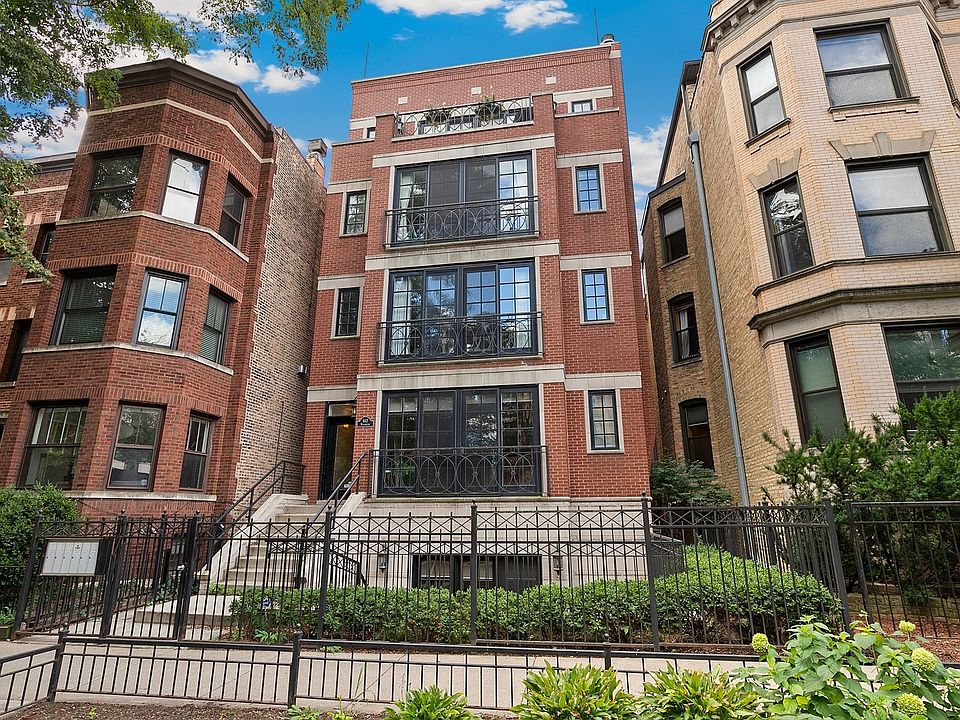 1st image of 663 W Wellington Ave APT 4