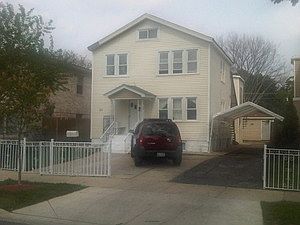 2nd image of 113 N 15th Ave